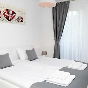  Apartment Mariela-kolobrzeg Z Garazem Polen